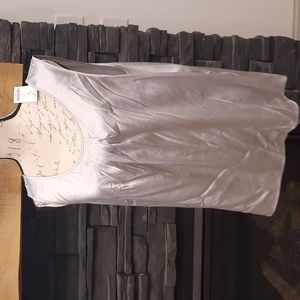 Chicos size 3 us size 16/18silver silky sleeveless blouse nwt